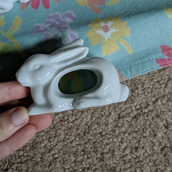Ceramic Rabbit Napkin Rings (set of 4) - Picture 2 of 3